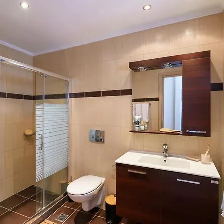 Front Tatil Evi *